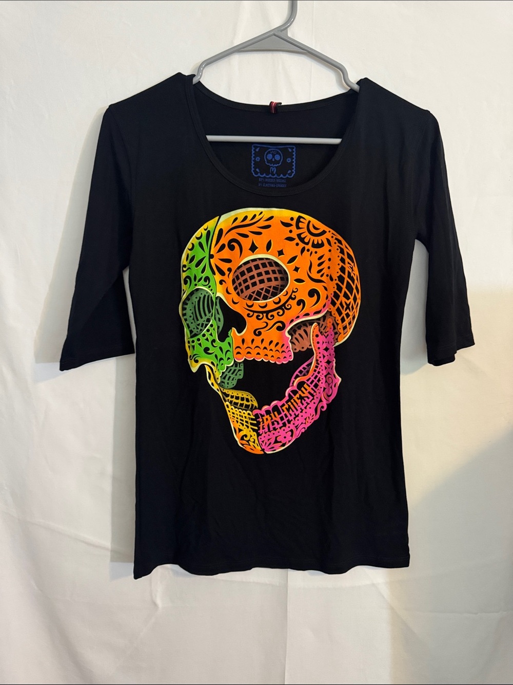 Aygüey Black Top with Neon Gradient Sugar Skull